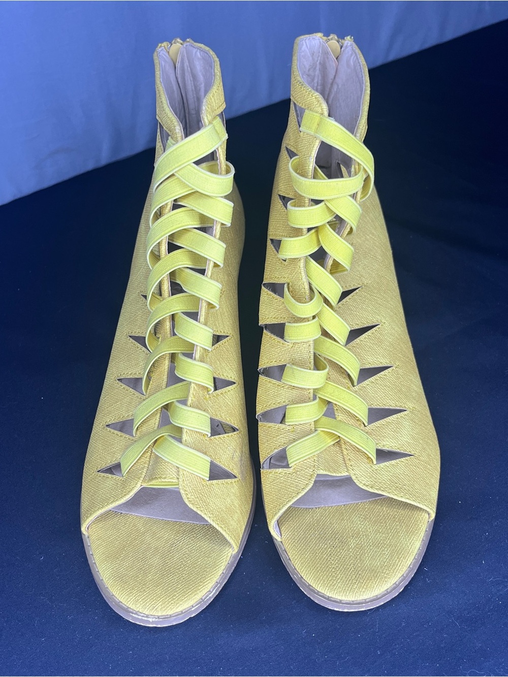 Avanti mustard yellow heeled sandals Size 10 - Picture 2 of 5